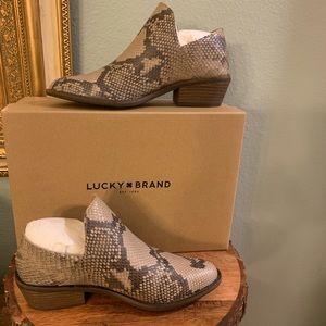 Lucky brand Fausst chinchilla slither bootie 6